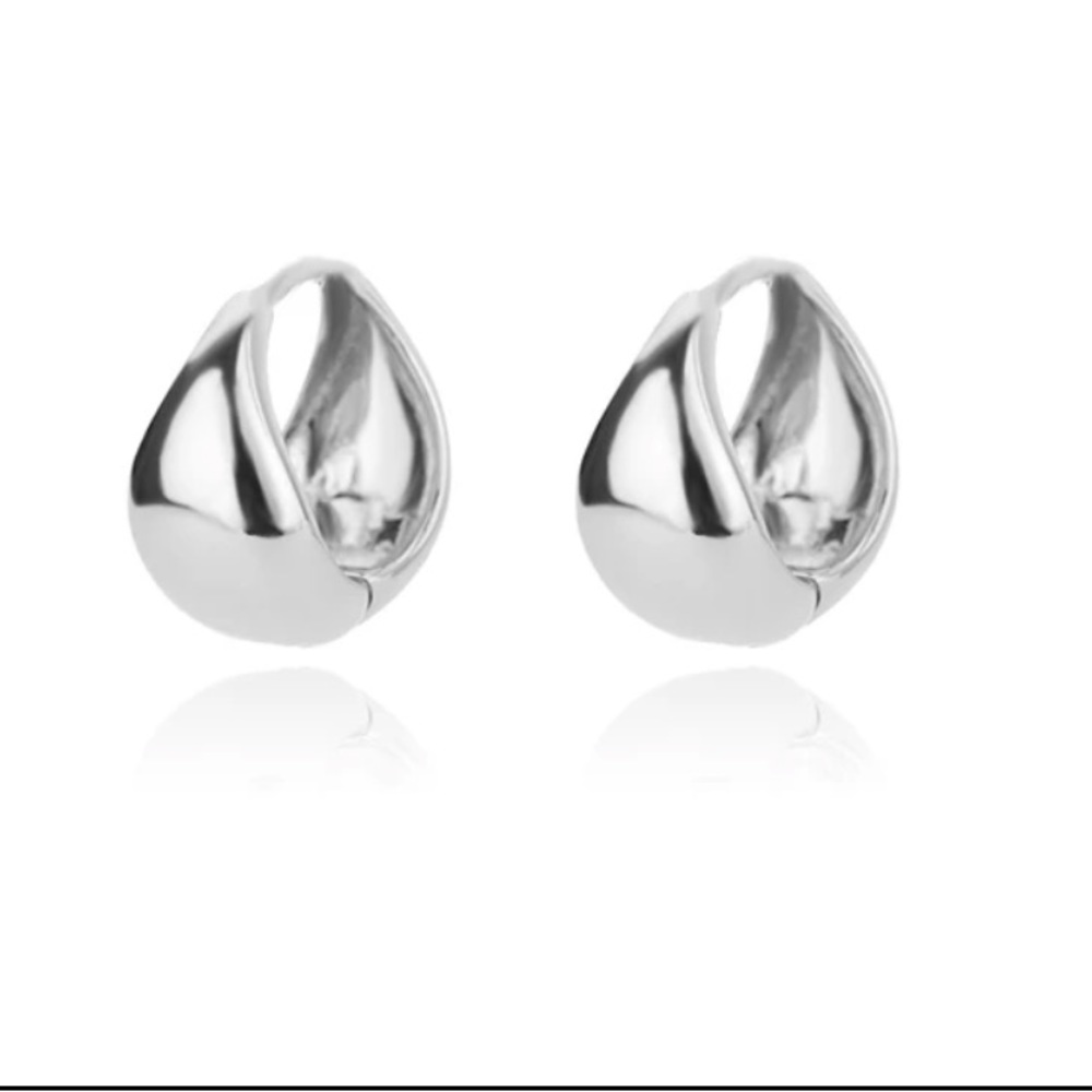 NWT STERLING SILVER SMALL EARRINGS